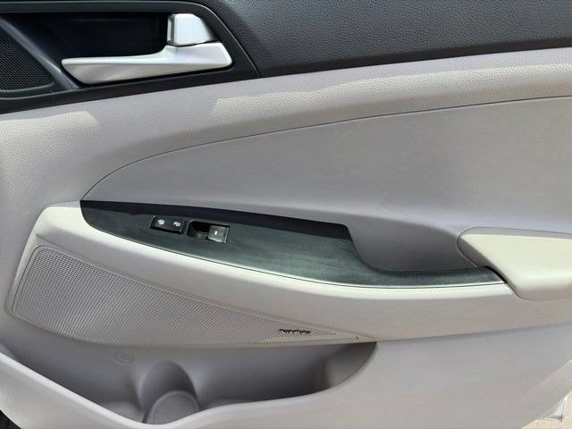 Used 2020 Hyundai Tucson Sport AWD/4WD image 39