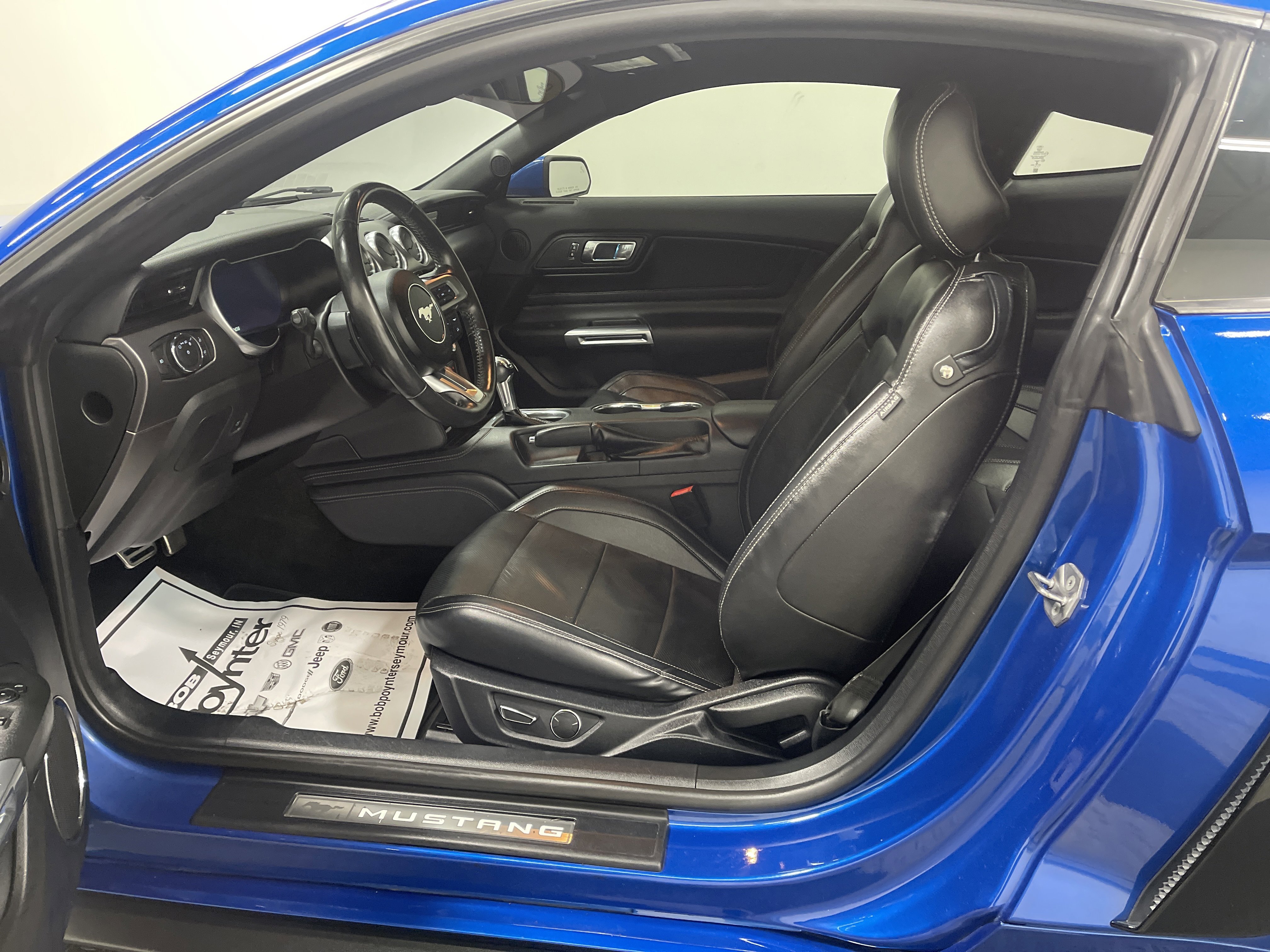 Used 2018 Ford Mustang GT Premium w/ Equipment Group 401A image 10