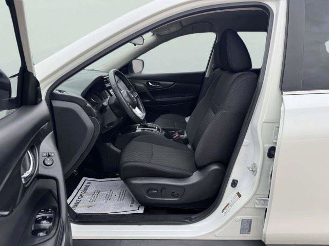 Used 2019 Nissan Rogue SV FWD image 20