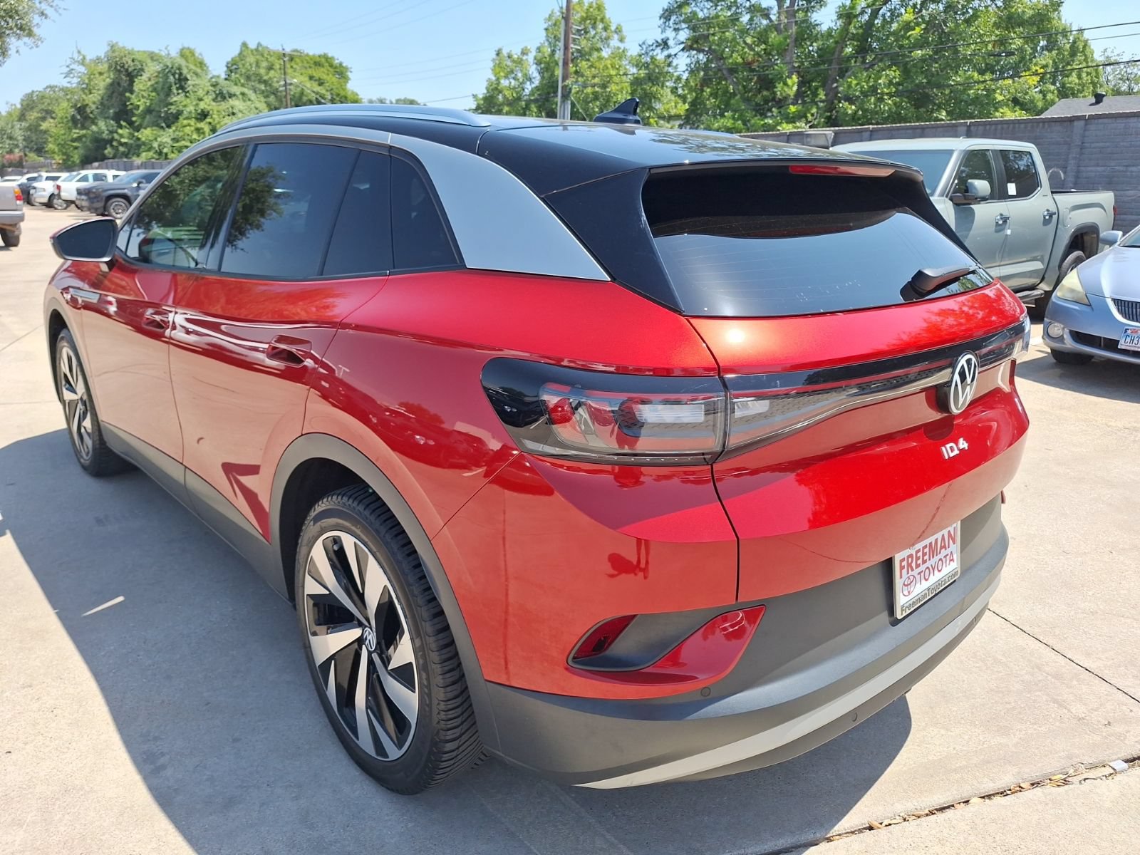 Used 2022 Volkswagen ID.4 Pro S AWD/4WD image 4