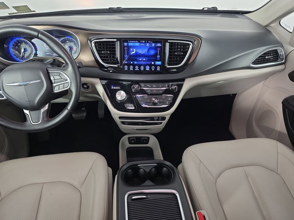 Used 2017 Chrysler Pacifica Touring-L Plus w/ Advanced Safetytec Group image 15