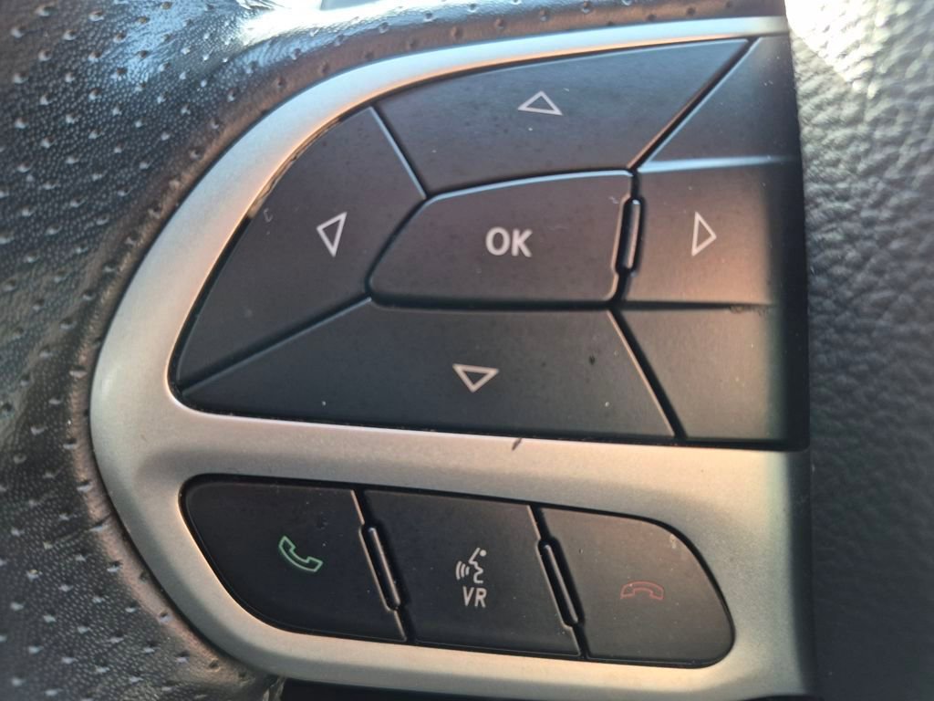 Used 2019 Jeep Grand Cherokee SRT image 23