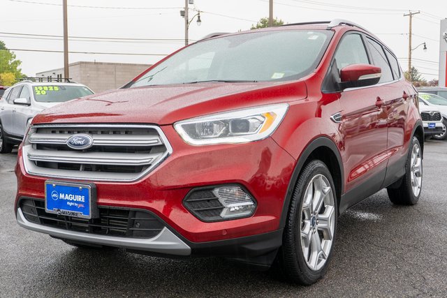 Used 2019 Ford Escape Titanium AWD/4WD image 2