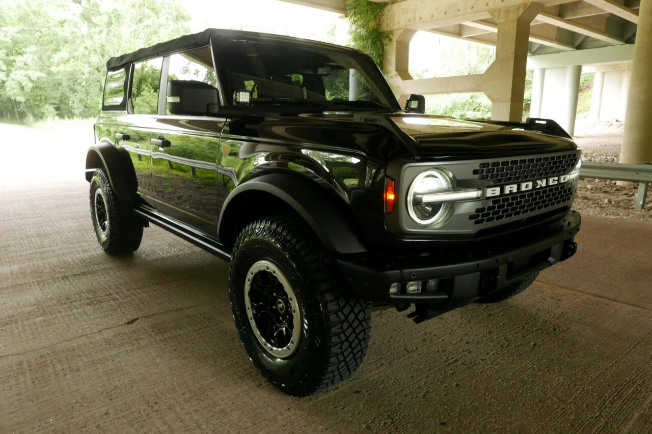 Used 2021 Ford Bronco Badlands image 41