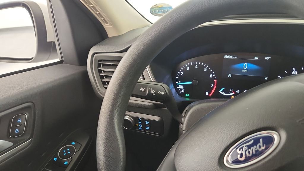 Used 2020 Ford Escape SE FWD image 17