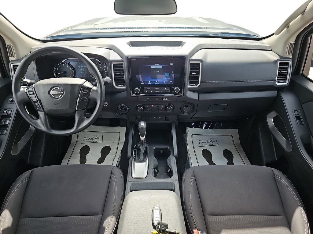 Used 2024 Nissan Frontier SV AWD/4WD image 12