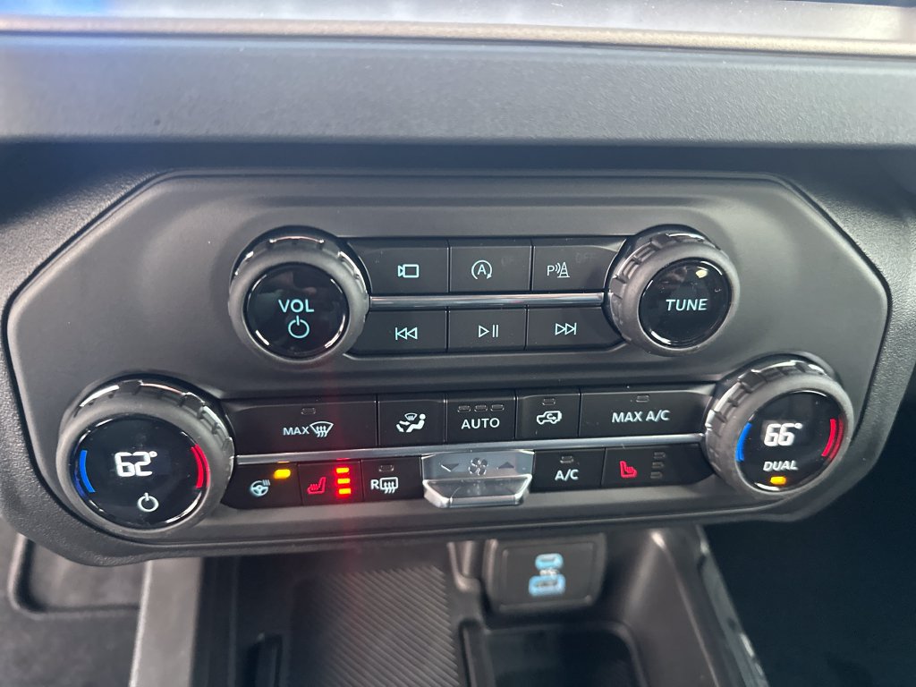 Used 2025 Ford Bronco Outer Banks AWD/4WD image 18