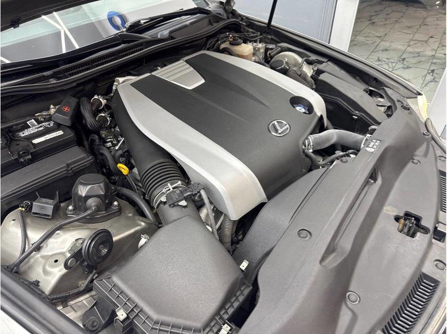 Used 2015 Lexus IS 350 w/ F-Sport Package RWD image 23