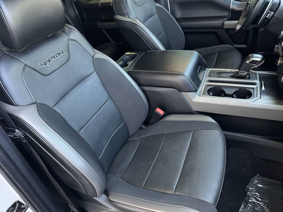 Used 2020 Ford F150 Raptor w/ Equipment Group 802A Luxury AWD/4WD image 24