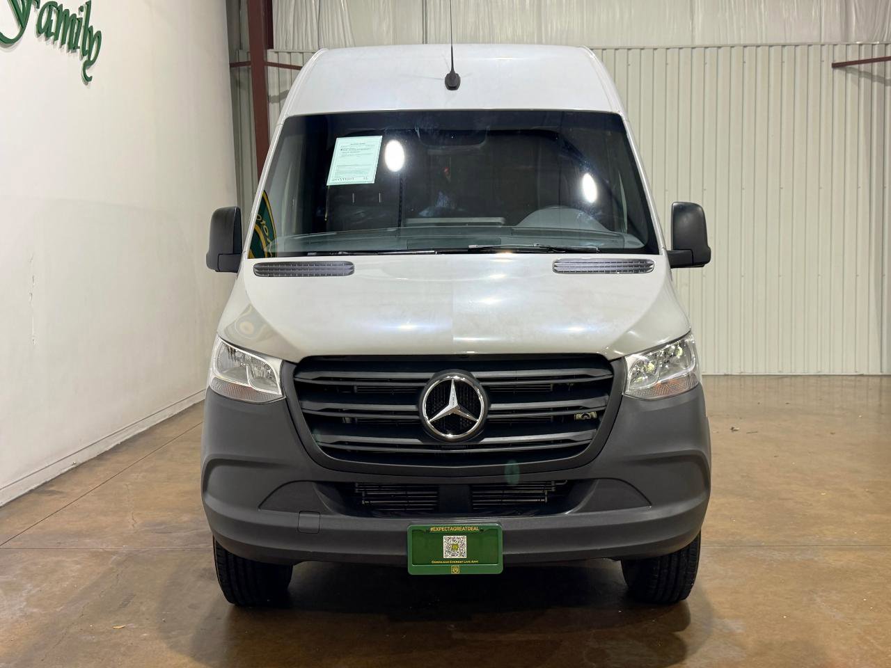 Used 2021 Mercedes-Benz Sprinter 2500 image 2