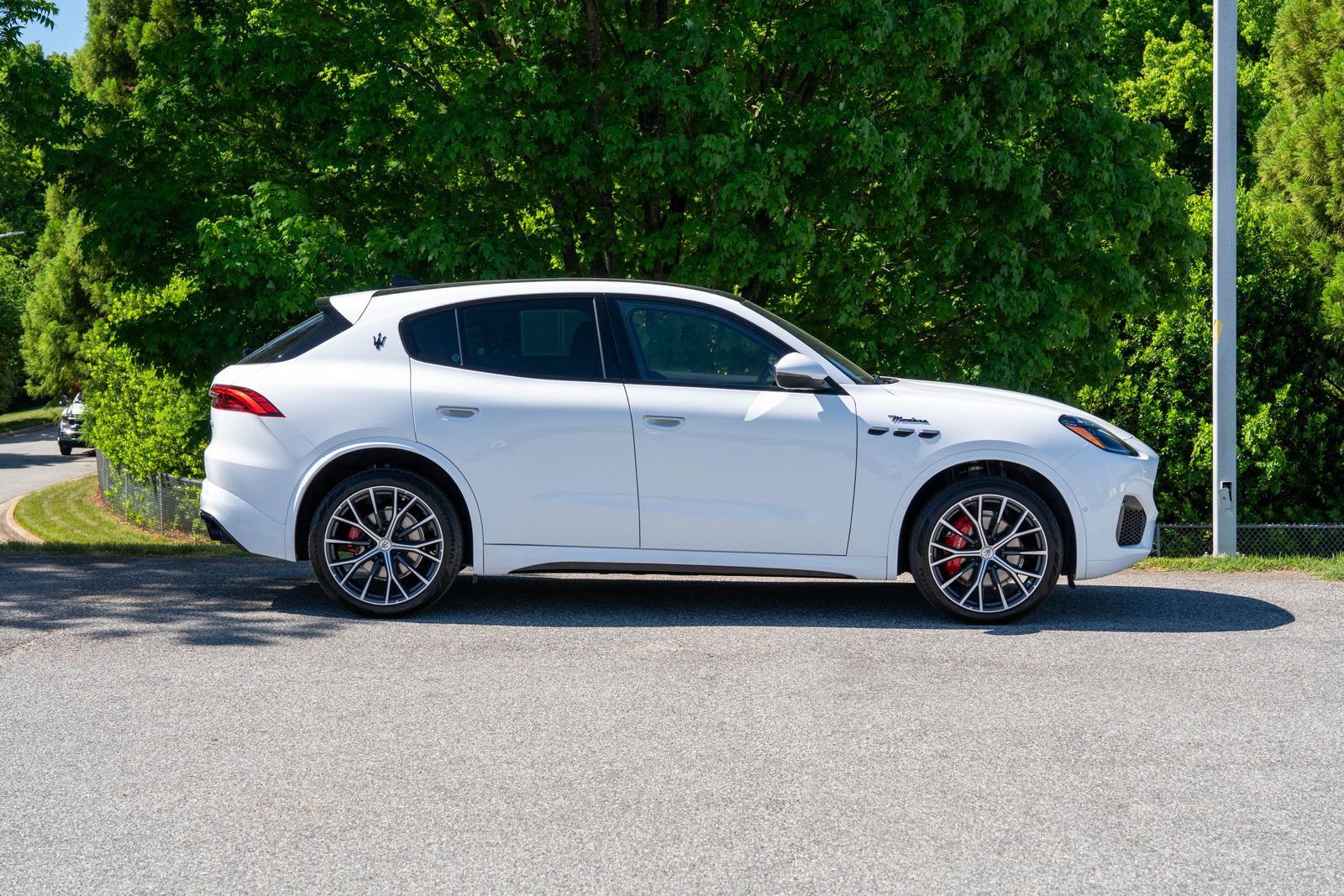 Used 2023 Maserati Grecale Modena AWD/4WD image 8