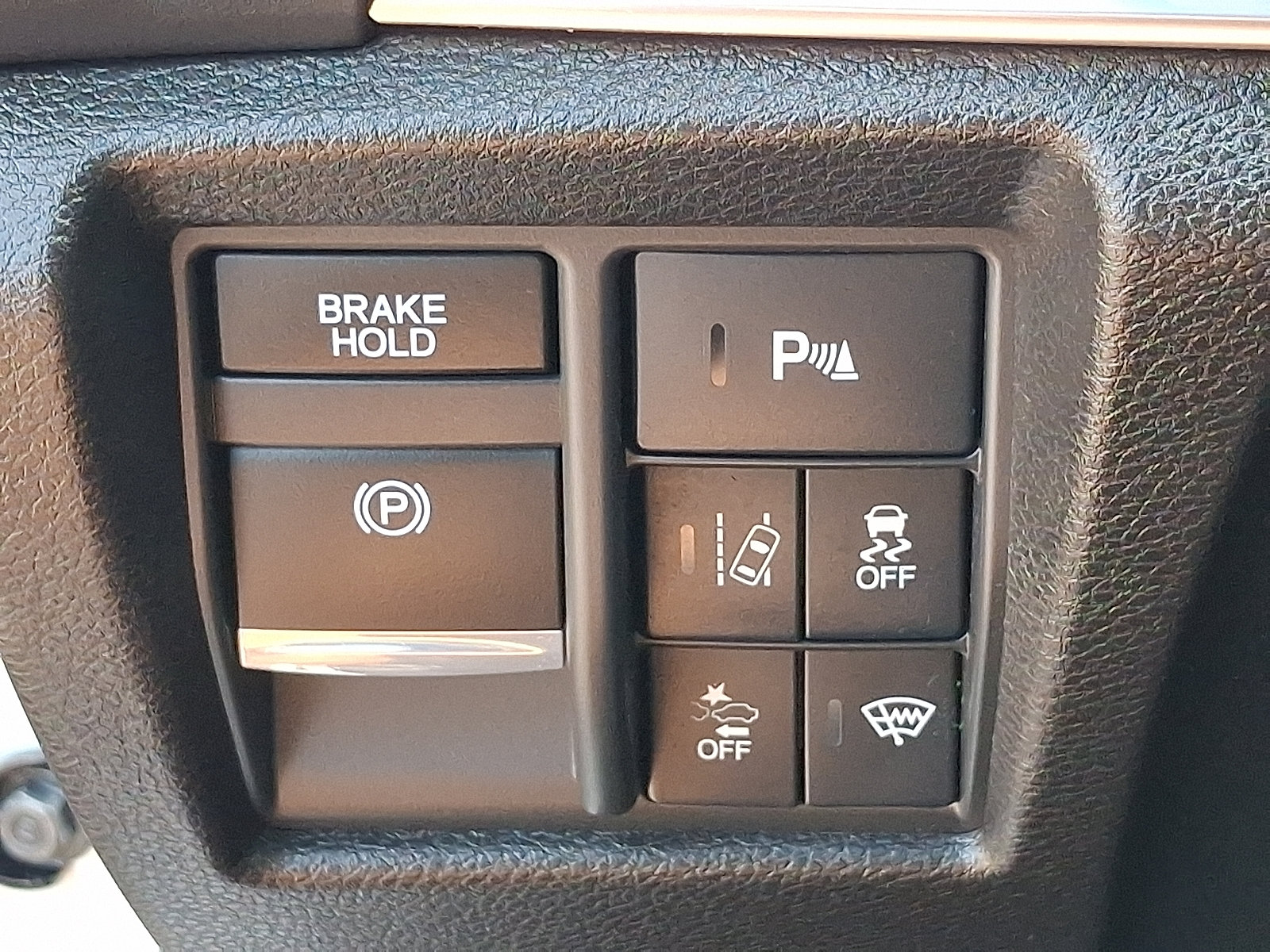 Used 2018 Acura MDX SH-AWD w/ Advance Package image 25