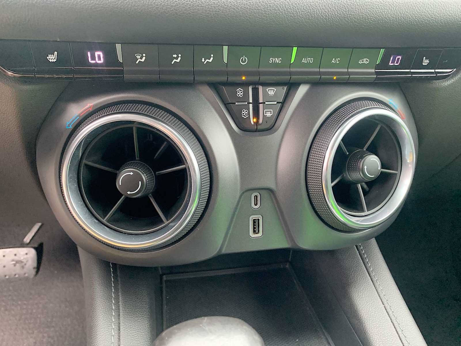 Certified 2019 Chevrolet Blazer LT AWD/4WD image 17