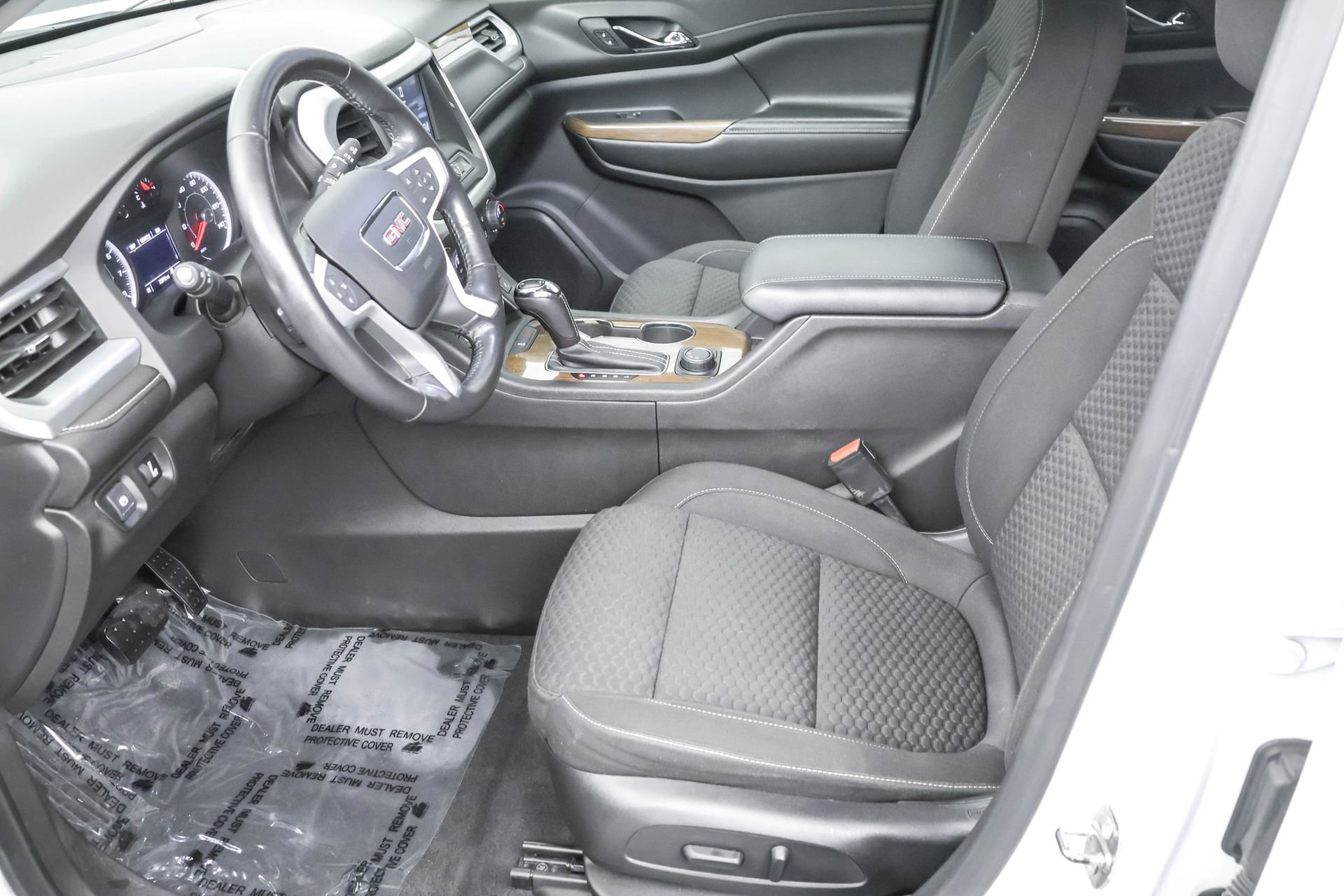 Used 2019 GMC Acadia SLE w/ Driver Alert Package I image 6