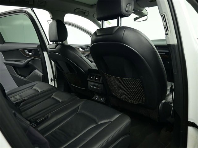 Used 2017 Audi Q7 3.0T Premium Plus image 32