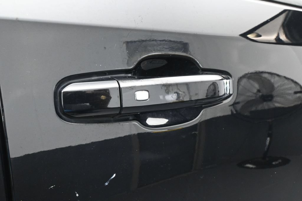 Used 2019 Chevrolet Silverado 1500 LT w/ All-Star Edition AWD/4WD image 39