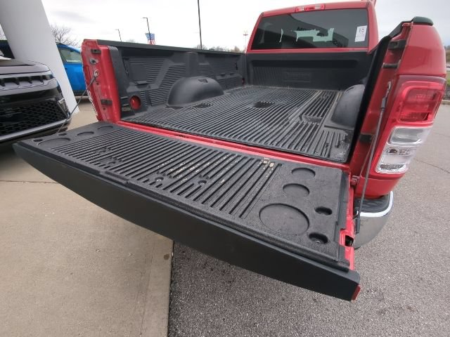Certified 2022 RAM 3500 Big Horn AWD/4WD image 31