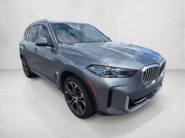 Used 2024 BMW X5 xDrive40i w/ Premium Package AWD/4WD video 3