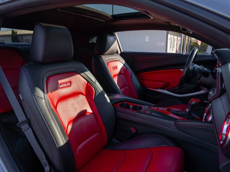 Used 2021 Chevrolet Camaro SS RWD image 21