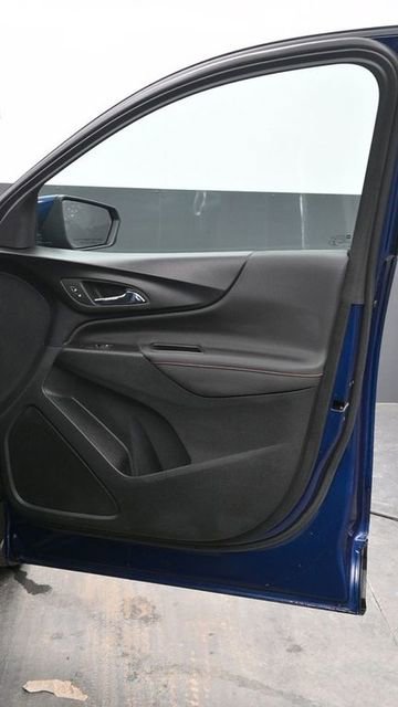 Used 2023 Chevrolet Equinox RS image 9