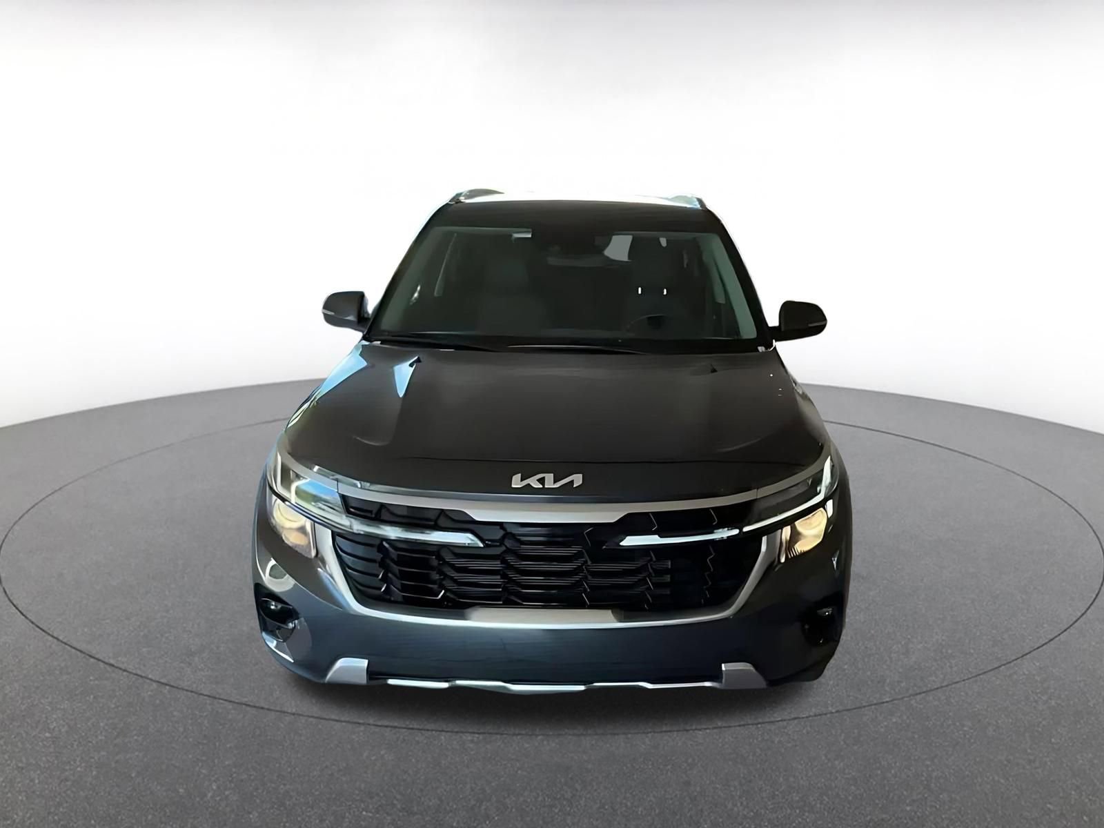 Used 2025 Kia Seltos S FWD image 4