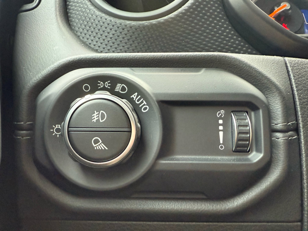 Used 2024 Jeep Gladiator Rubicon w/ Convenience Group image 21