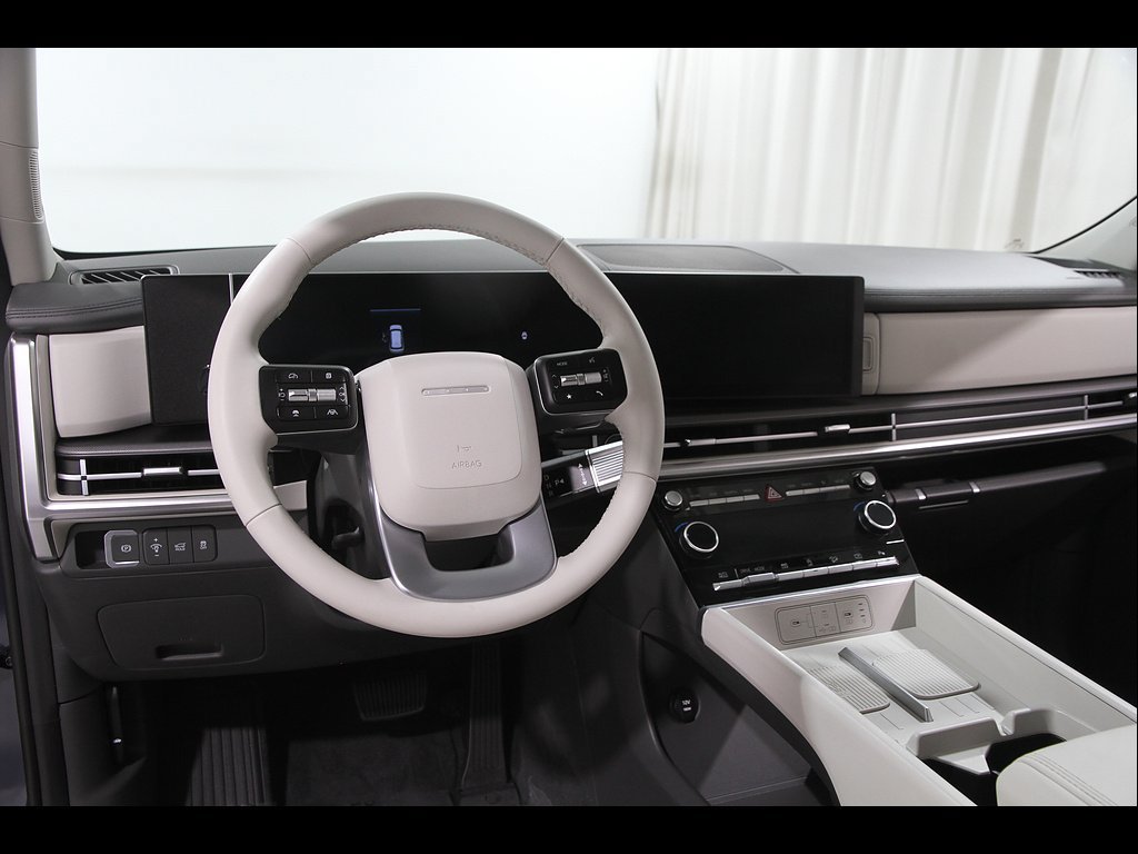 Certified 2025 Hyundai Santa Fe SEL AWD/4WD image 6
