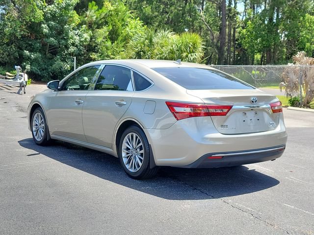 Used 2016 Toyota Avalon Limited w/ Toyota Safety Sense Package FWD image 4