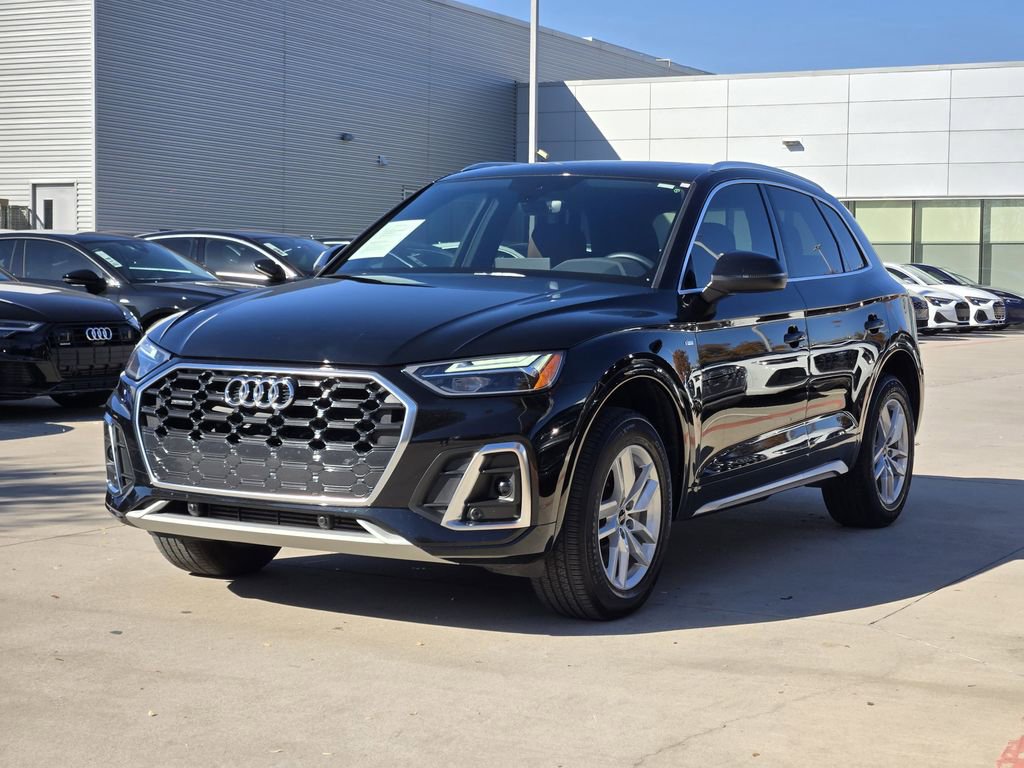 Certified 2023 Audi Q5 2.0T Premium w/ Convenience Package image 4
