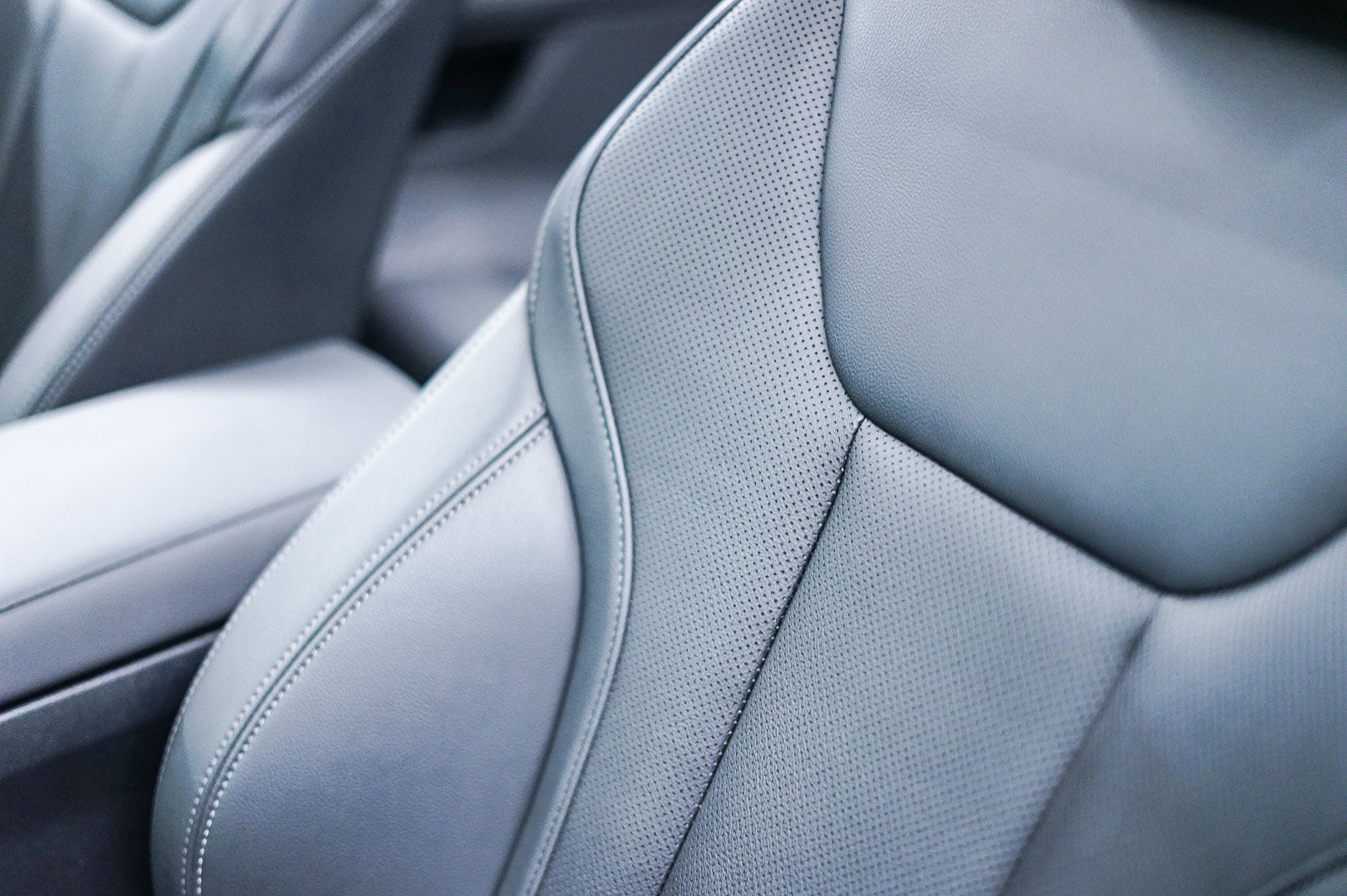 Used 2025 BMW 430i Convertible w/ Convenience Package image 30