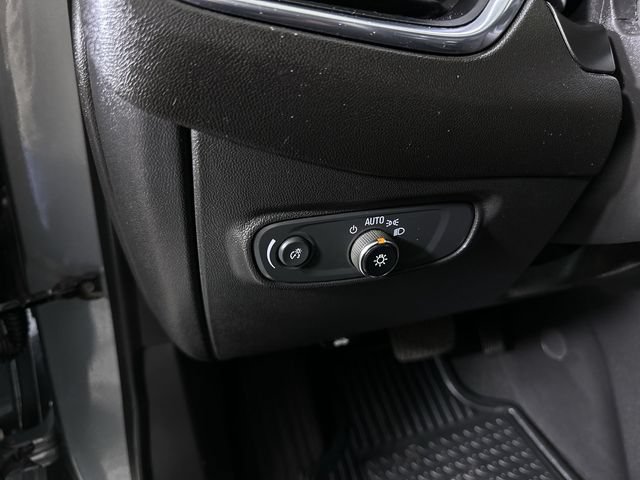 Used 2023 Chevrolet Equinox LT FWD image 18