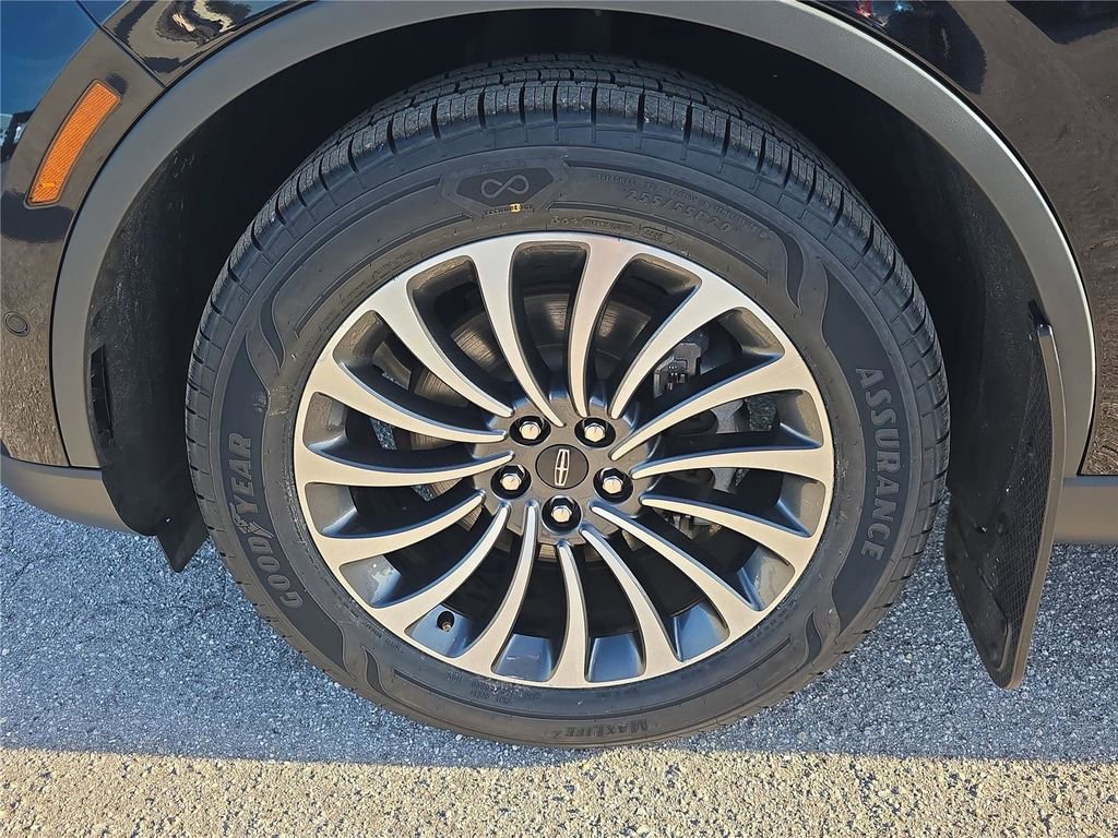 Certified 2022 Lincoln Aviator Reserve w/ Elements Package Plus RWD image 10