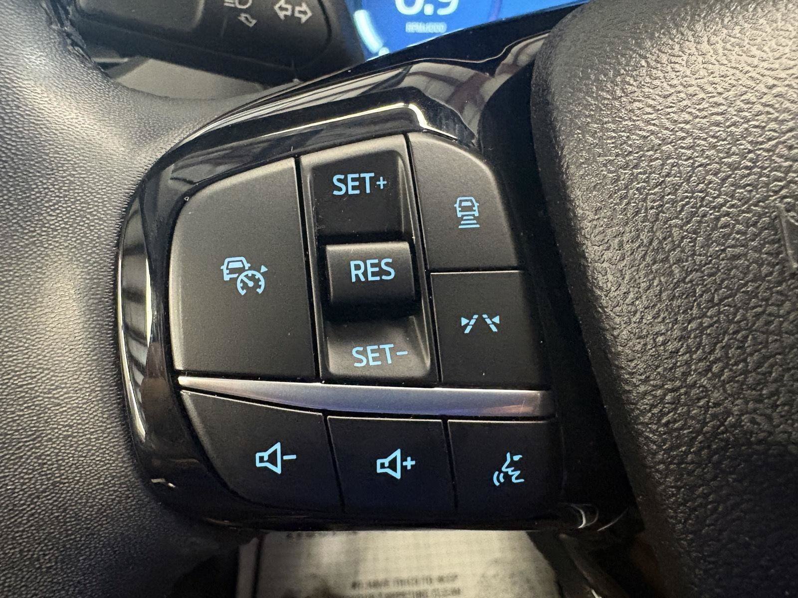 Used 2023 Ford Escape Active w/ Tech Pack #2 AWD/4WD image 29