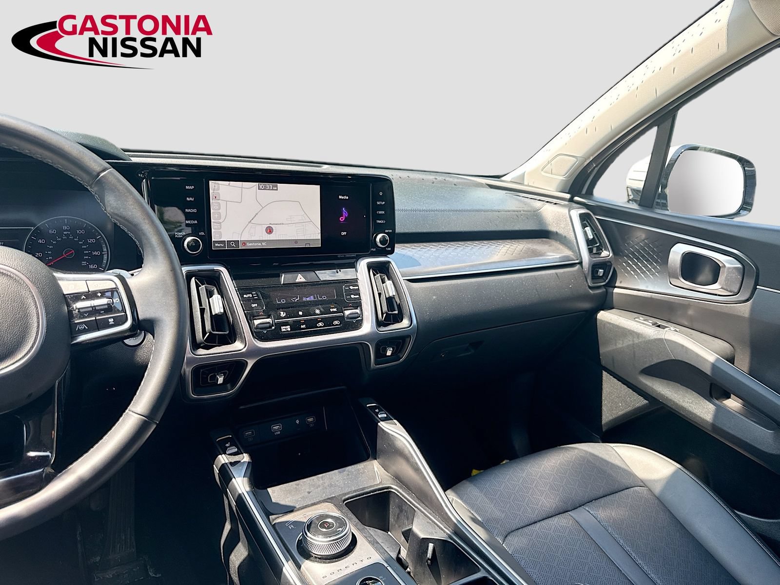 Used 2023 Kia Sorento EX AWD/4WD image 32