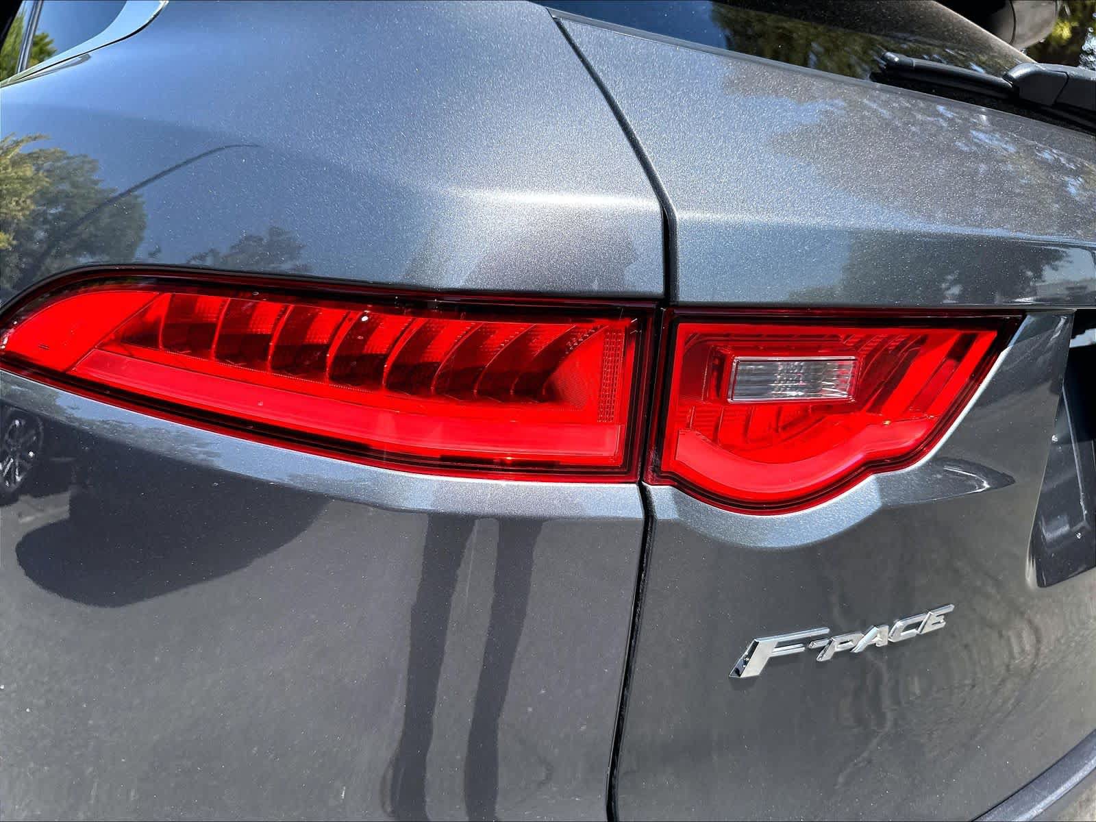 Used 2019 Jaguar F-PACE Premium AWD/4WD image 29