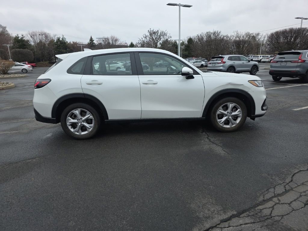 Used 2023 Honda HR-V LX image 8