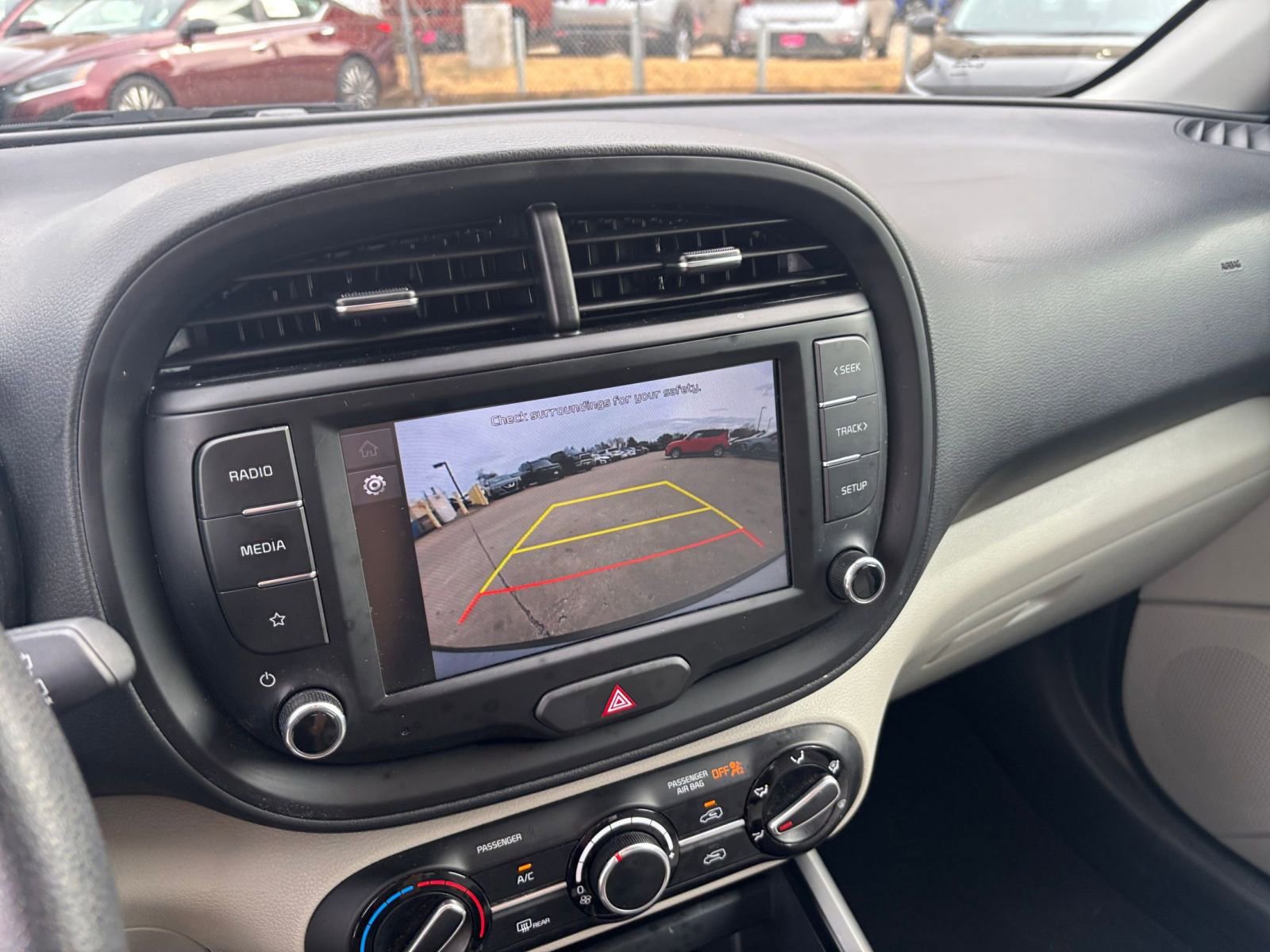 Used 2025 Kia Soul LX w/ LX Technology Package image 22