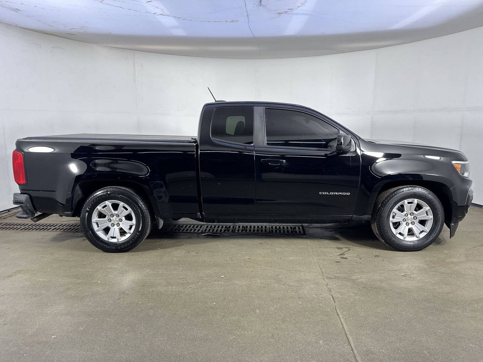 Used 2021 Chevrolet Colorado LT w/ Fleet Safety Package RWD image 33