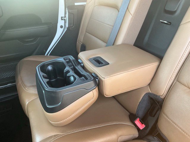Used 2022 Jeep Wrangler Unlimited Sahara w/ LED Lighting Group AWD/4WD image 36
