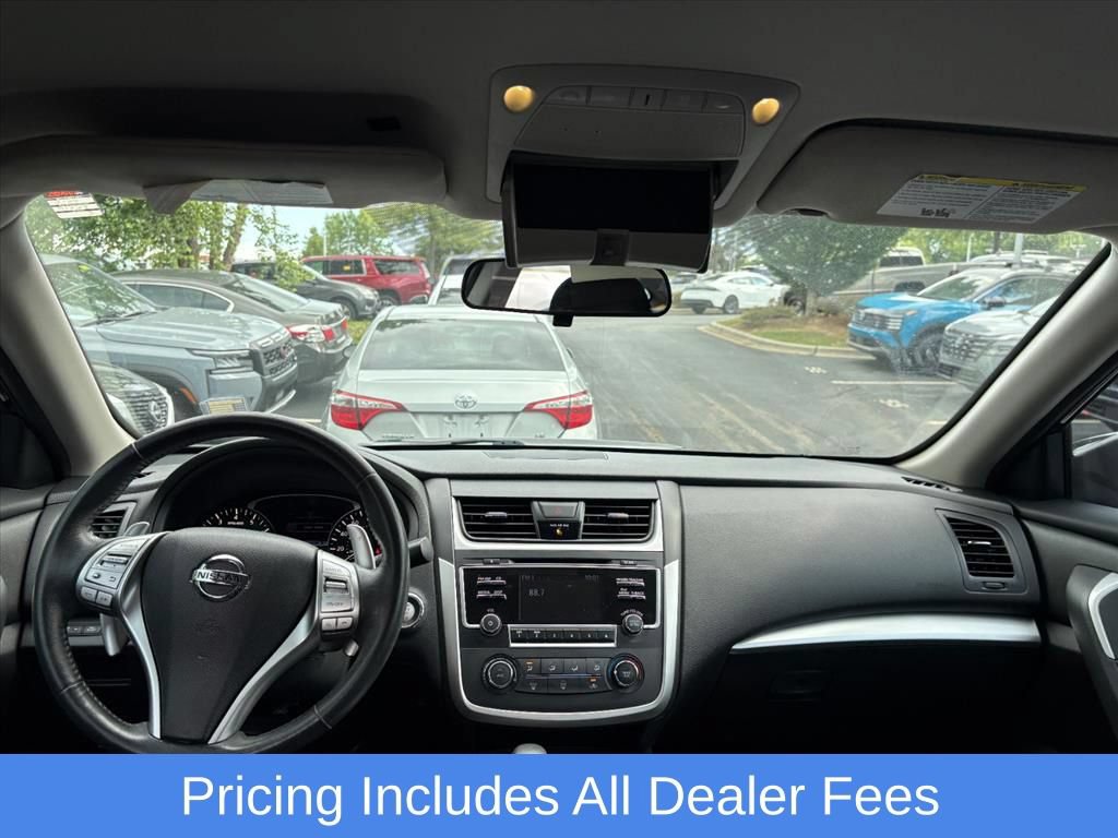 Used 2017 Nissan Altima 2.5 SR FWD image 7
