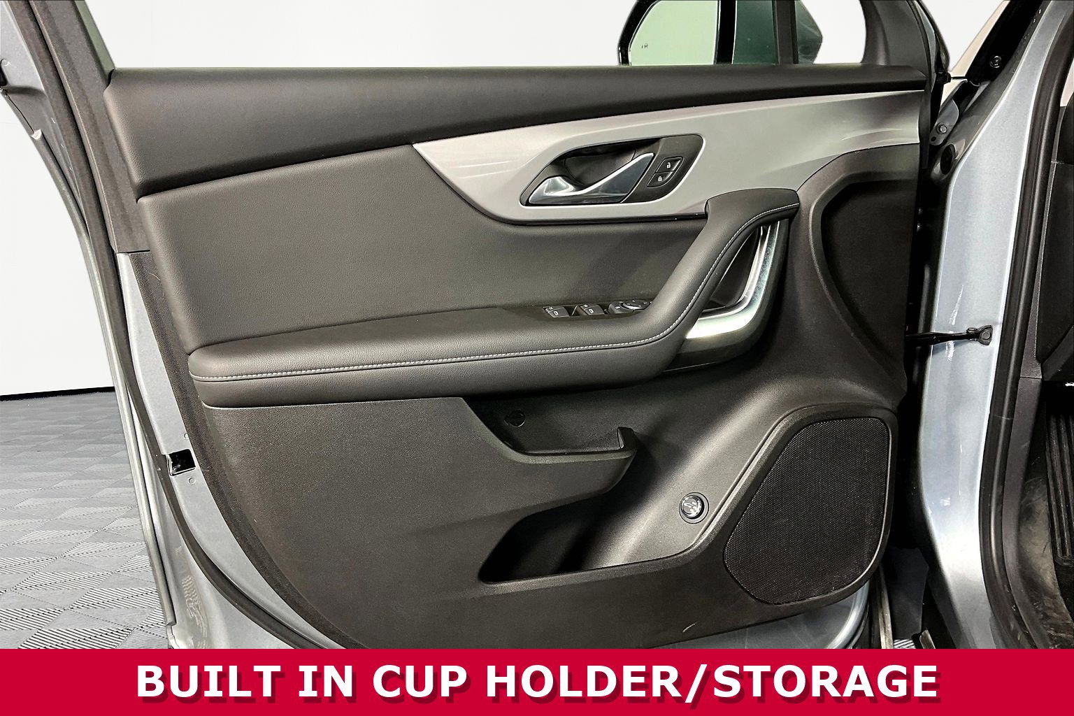 Used 2024 Chevrolet Blazer LT w/ Convenience Package FWD image 18