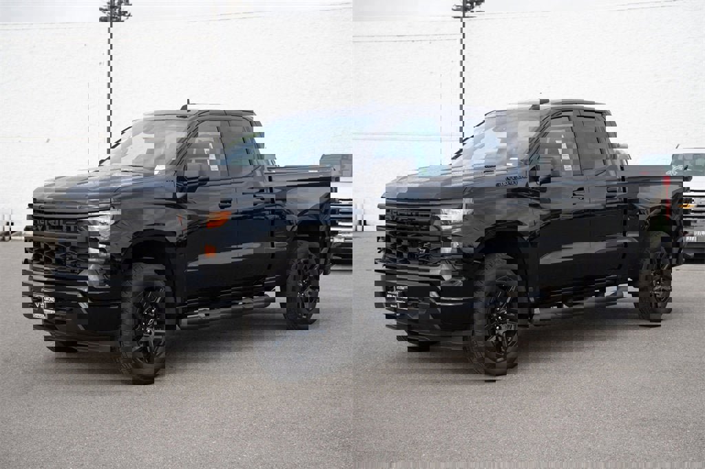 Used 2025 Chevrolet Silverado 1500 Custom w/ Rally Edition image 17