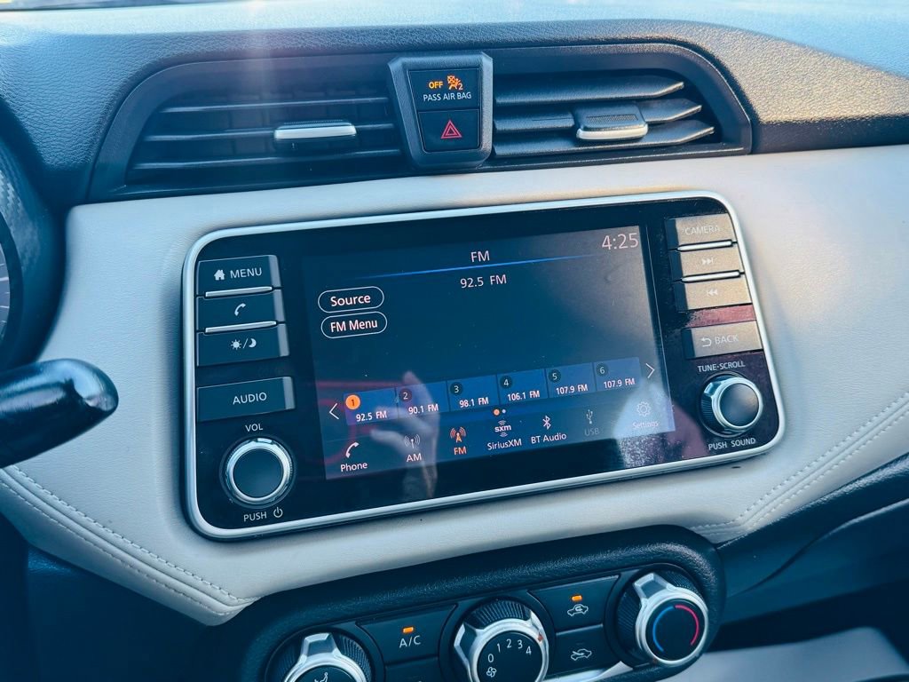 Used 2020 Nissan Versa SV image 17