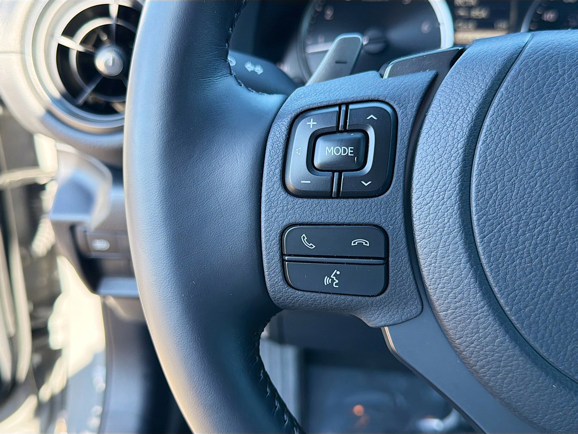 Used 2024 Lexus IS 350 F Sport image 36