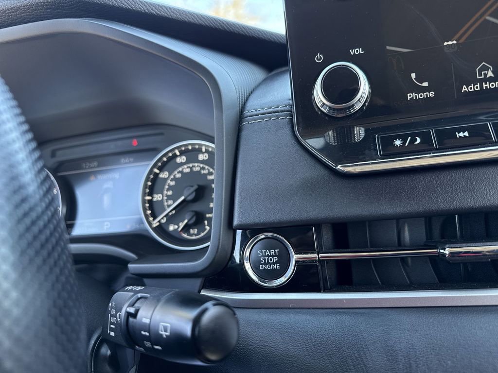 Used 2022 Mitsubishi Outlander SEL Black Edition image 14