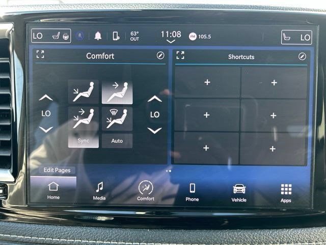 Used 2023 Chrysler Pacifica Touring-L FWD image 22