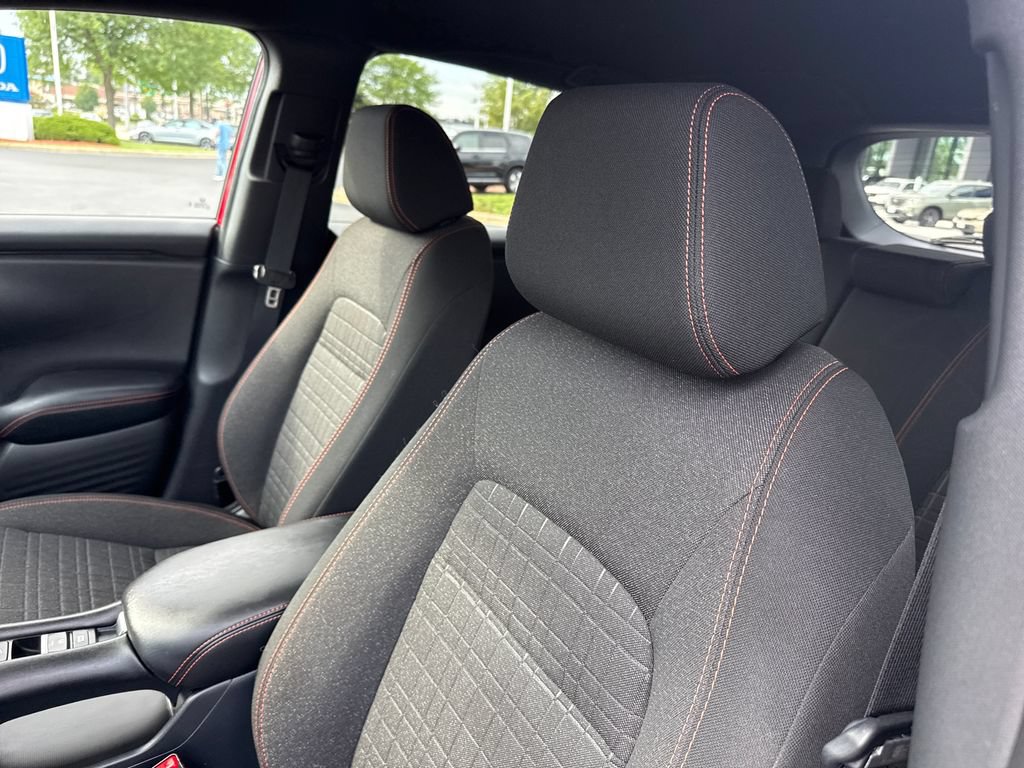 Certified 2025 Honda HR-V Sport image 12