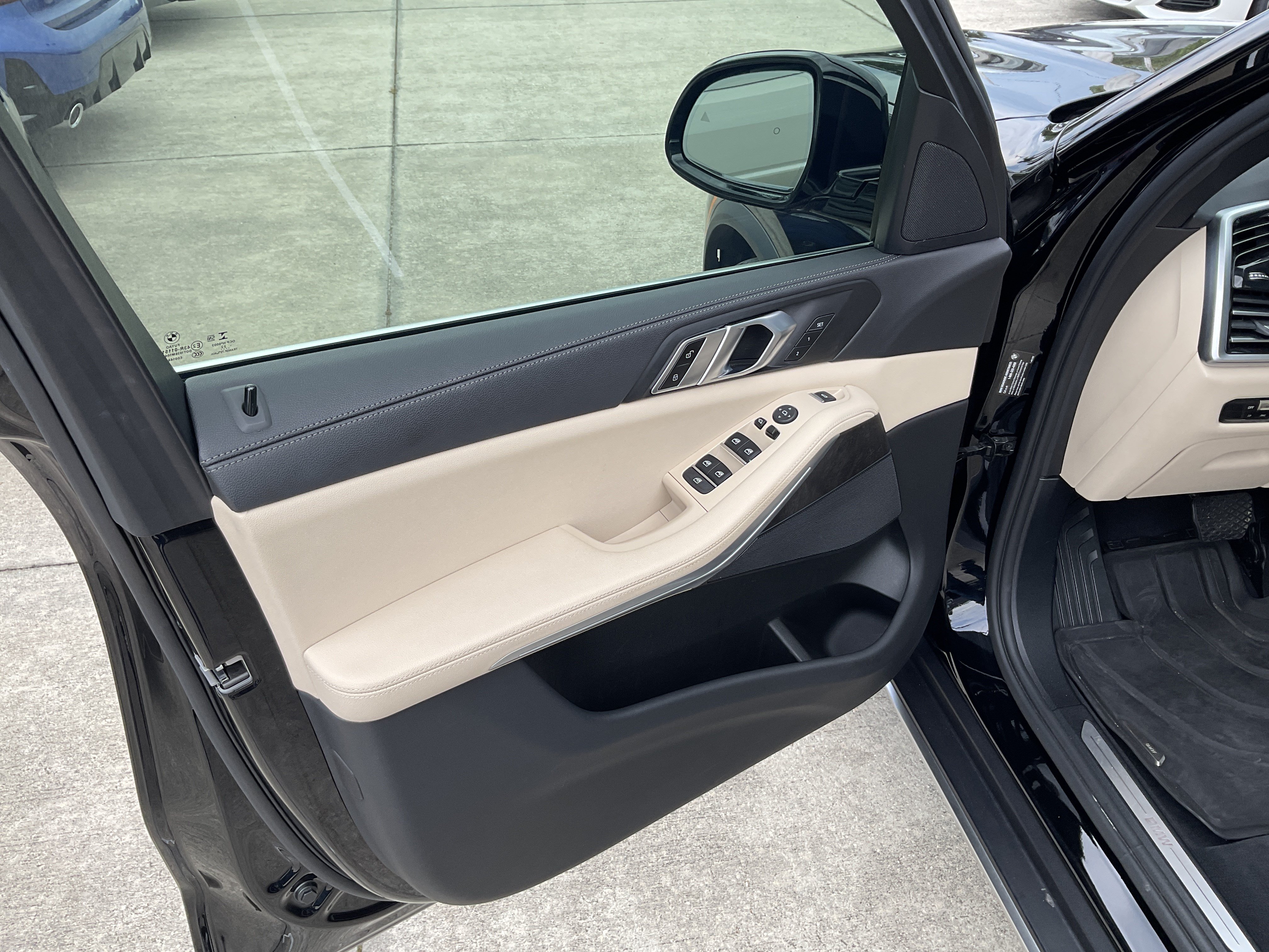 Used 2022 BMW X5 sDrive40i w/ Premium Package RWD image 9