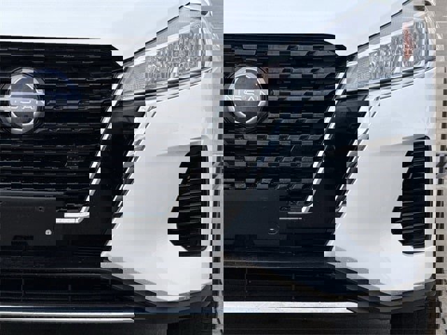 Used 2024 Nissan Kicks S image 8