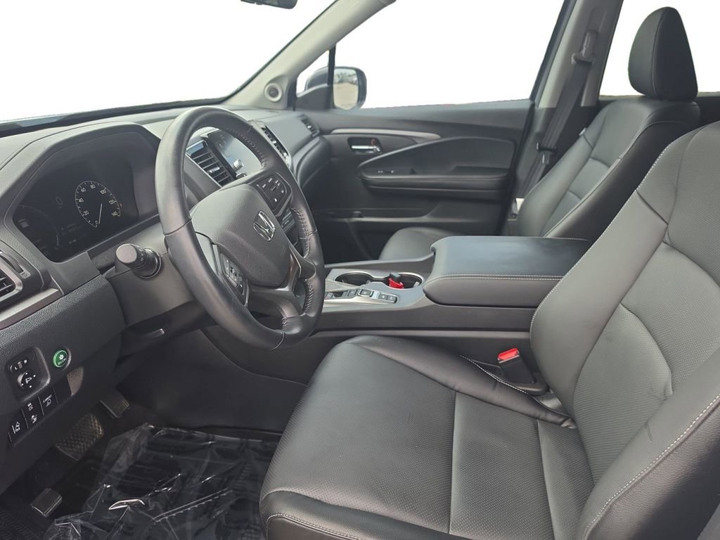 Used 2025 Honda Ridgeline RTL image 9